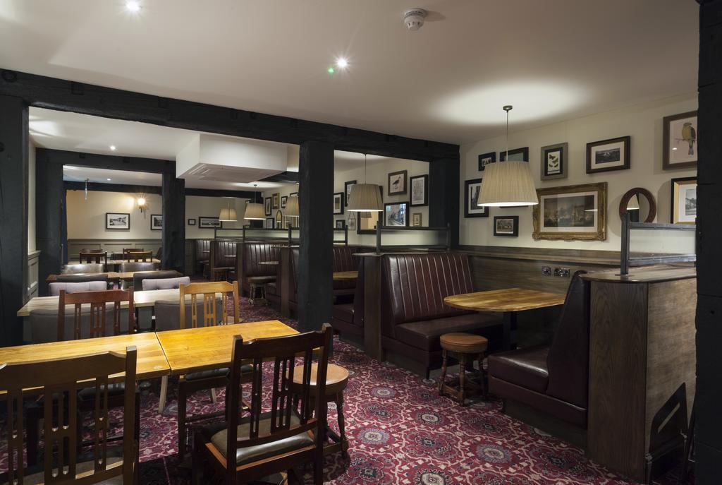 The White Hart Hotel Wetherspoon Okehampton Exterior photo